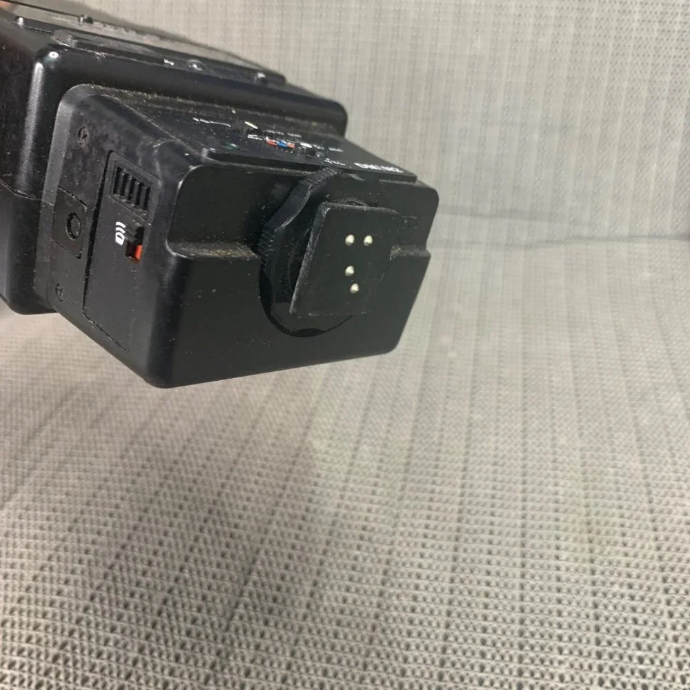 Vivitar Auto Thyristor 3700 Flash